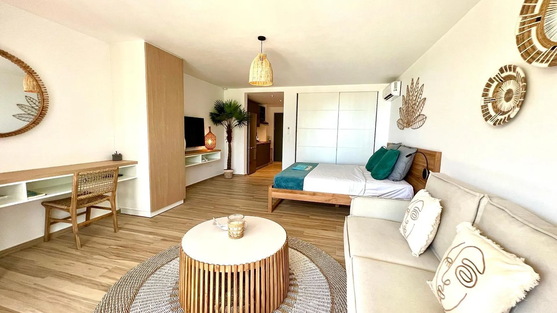 Apartment Spacious Studio With Pool And Beach In Orient Bay Cul de Sac Sint Maarten/Saint Martin