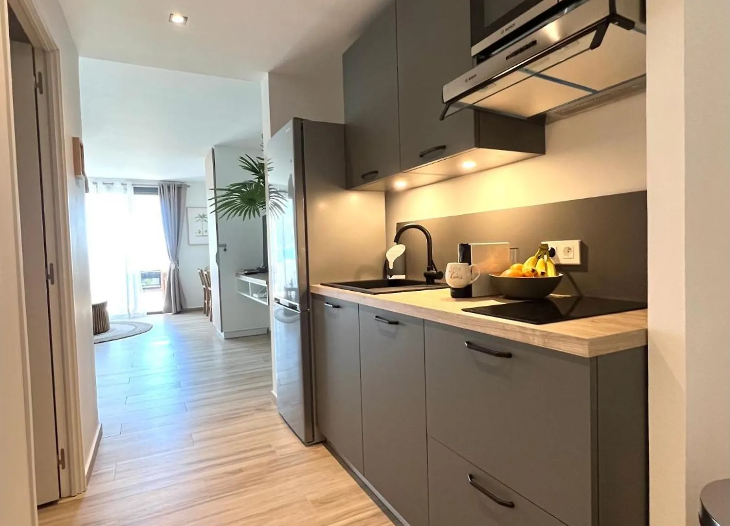 Spacious Studio With Pool And Beach In Orient Bay Cul de Sac